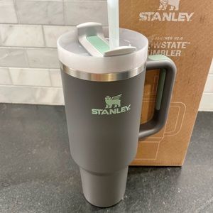 Stanley Charcoal Quencher H2.0 FlowState 40 oz Tumbler
